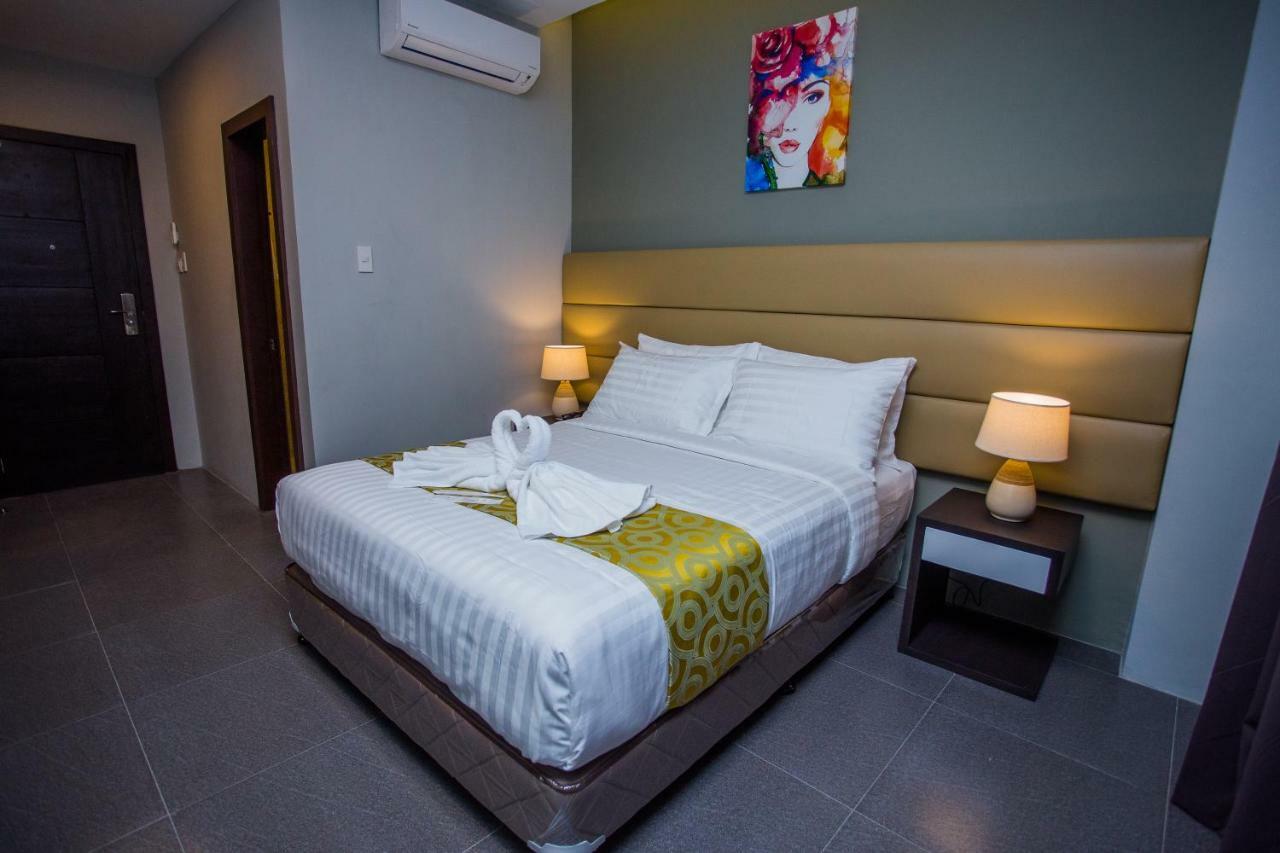 Hotel Costa Brava Tacloban Zewnętrze zdjęcie