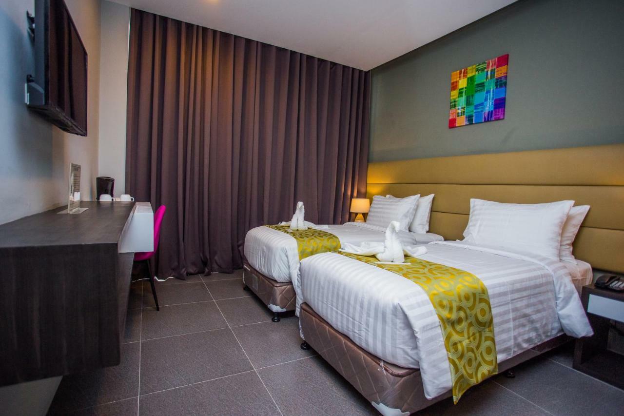 Hotel Costa Brava Tacloban Zewnętrze zdjęcie